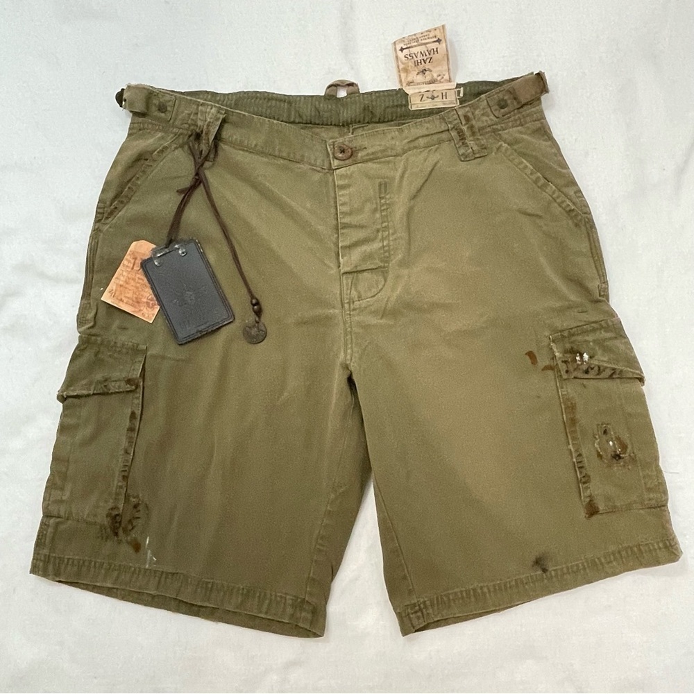 NWT Zahi Hawass Repaired Explorers Cargo Shorts Khaki Egyptian Archeology Sz 34 